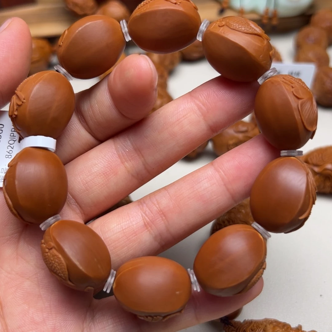 橄榄核吊坠年年有鱼