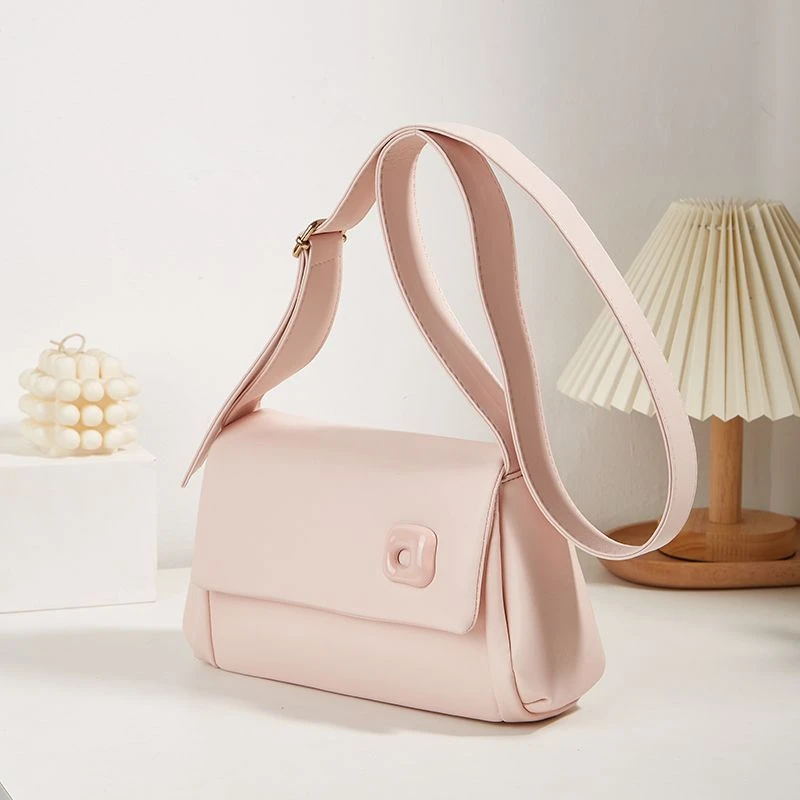 ANNMUU法式奶油风系列邮差小方包小众设计质感单肩斜挎包柔软女包