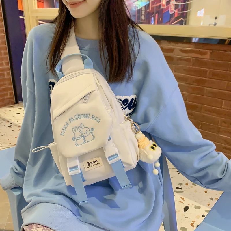 女生斜挎包2023新款撞色休闲胸包大容量斜背骑行背包平板胸前挎包