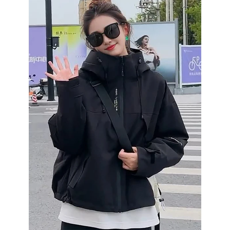 2024秋冬新款连帽冲锋衣外套女韩版休闲棒球服运动小个子夹克上衣