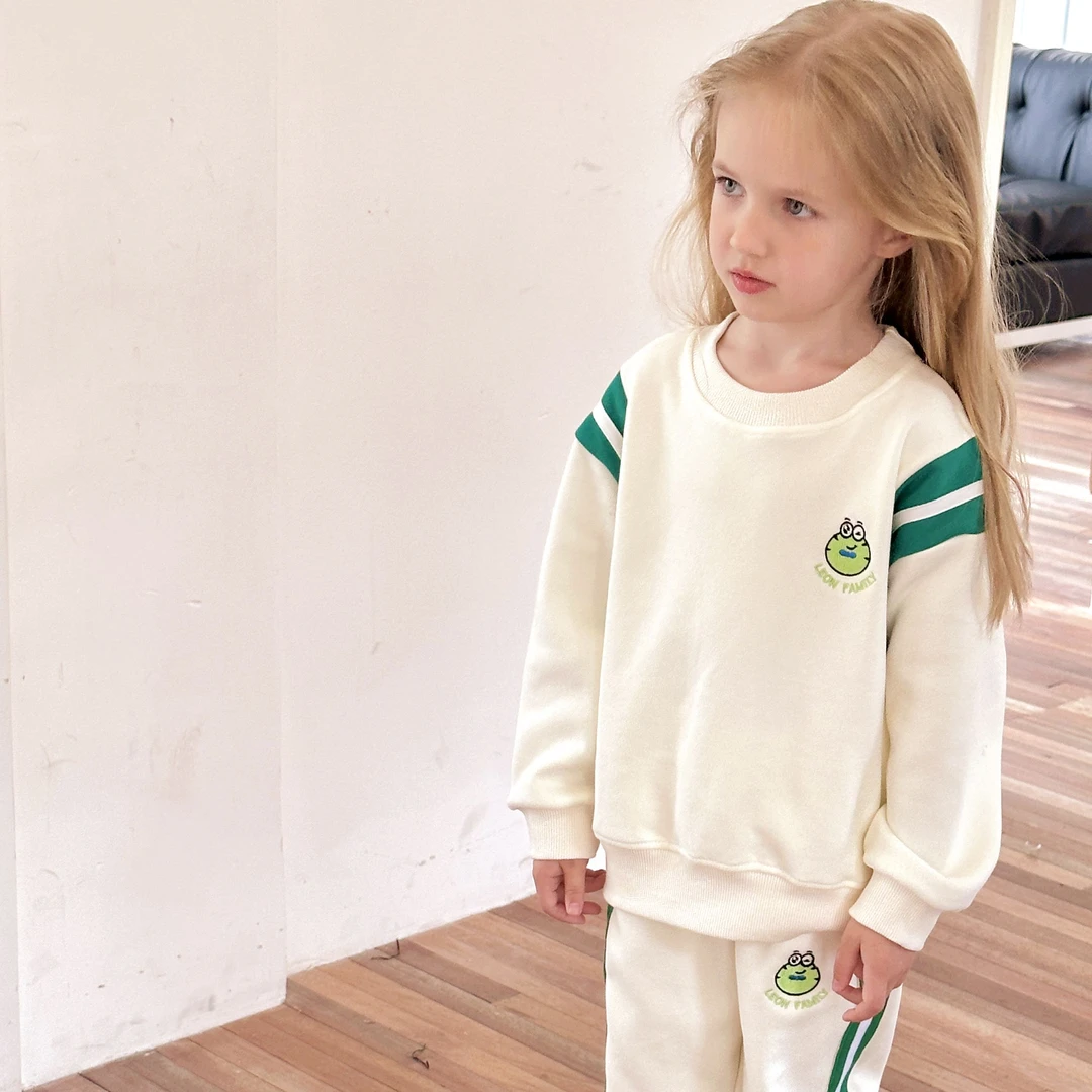 3304A绿豆蛙春款儿童圆领卫衣套装