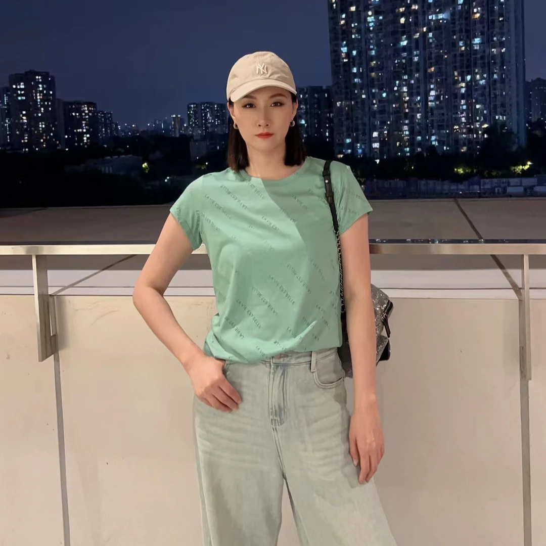 EACH LILY时尚运动休闲夏季透气V领百搭女士短袖T恤