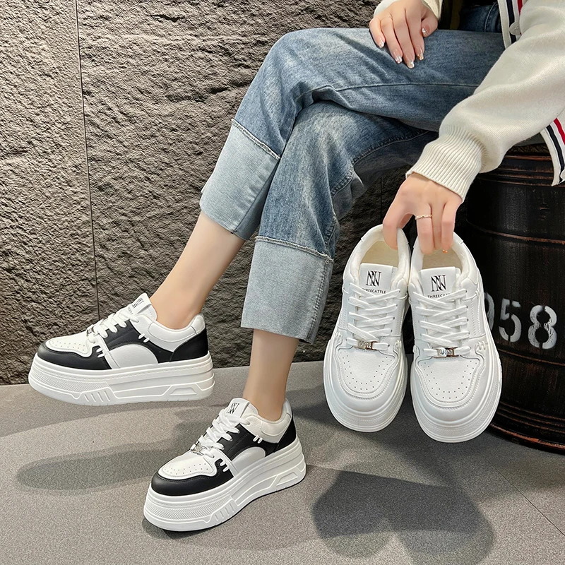 小个子厚底增高小白鞋女2024秋冬新款休闲百搭松糕底运动板鞋6mc