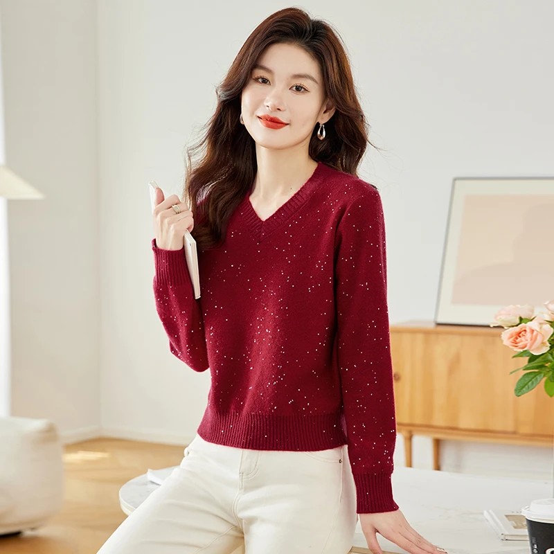 酒红色高档羊毛衫秋装2024新款女时髦亮片高级感v领打底针织衫