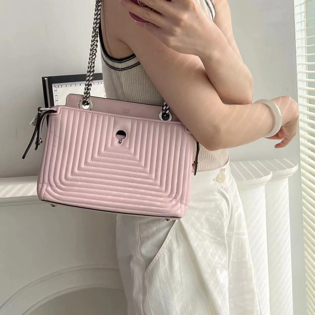95新 FENDI/芬迪 小花链条包