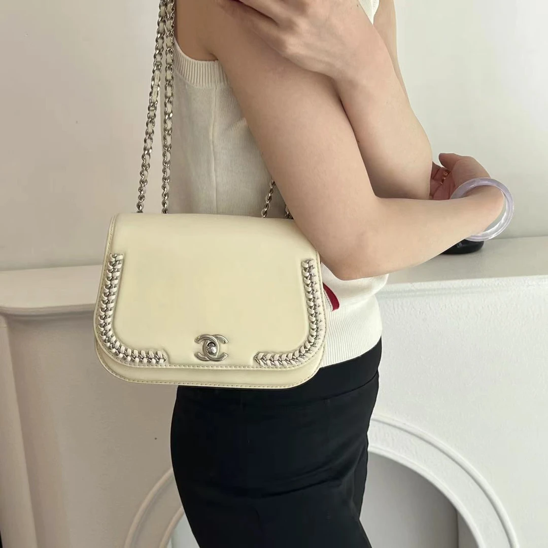 95新 Chanel/香奈儿 小花马鞍链条包