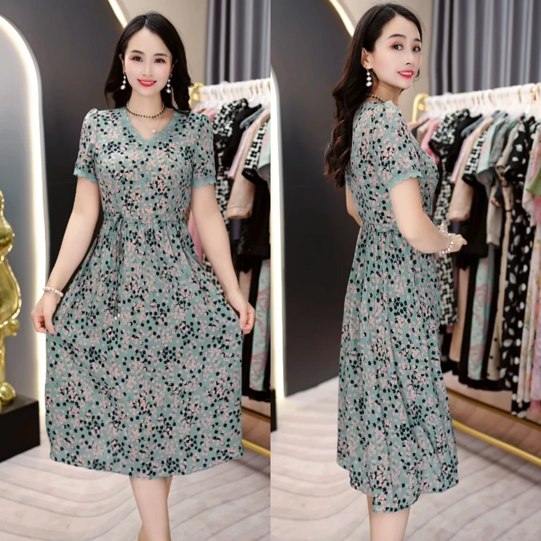 2025夏季超减龄显瘦的时尚气质女人味洋气修身印花连衣裙M-3XL