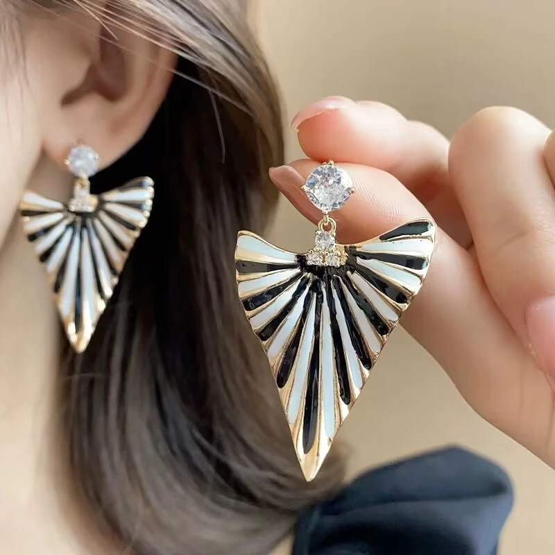 铜合金耳饰 夸张三角形撞色耳环复古小众耳钉轻奢欧美气质耳饰