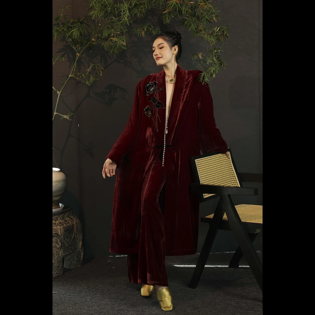 【盛·见山】XM秋冬轻奢重工新中式高定长款盘扣金丝绒女士宽松外套