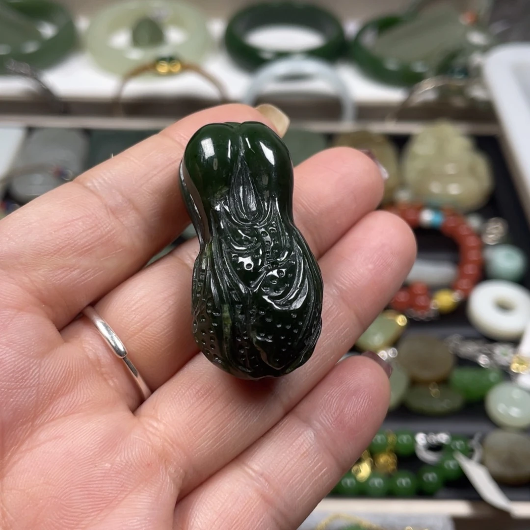 和田玉（碧玉）颈饰未镶嵌细**流