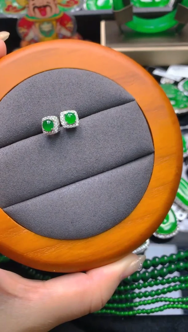 【闪购商品】翡翠颈饰银S925镶嵌7多样性发货（只发一件）