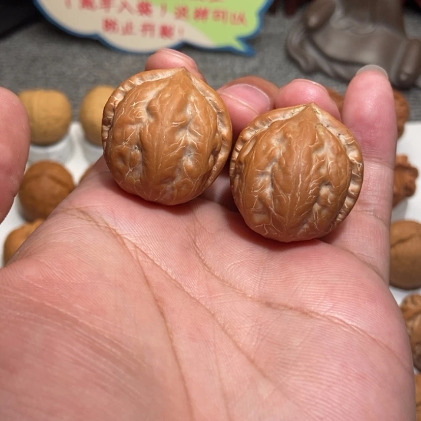 【闪购商品】文玩核桃吊坠亮**～