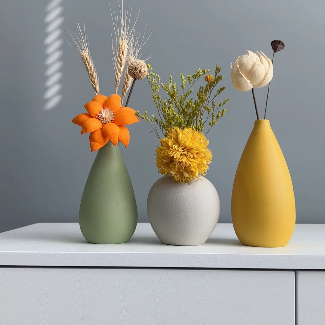 摆件陶瓷小花瓶摆件含花总高约20-30cm