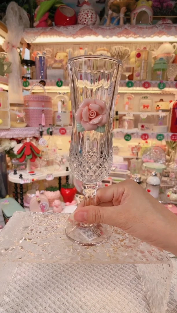【闪购商品】摆件玫瑰小蛮腰红酒杯品质好，发货快，放心拍