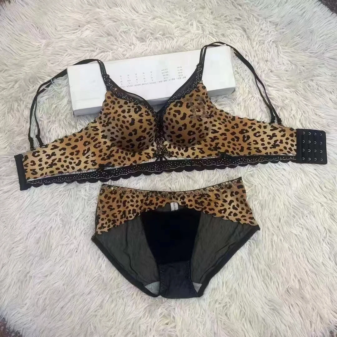 9945豹纹性感内衣