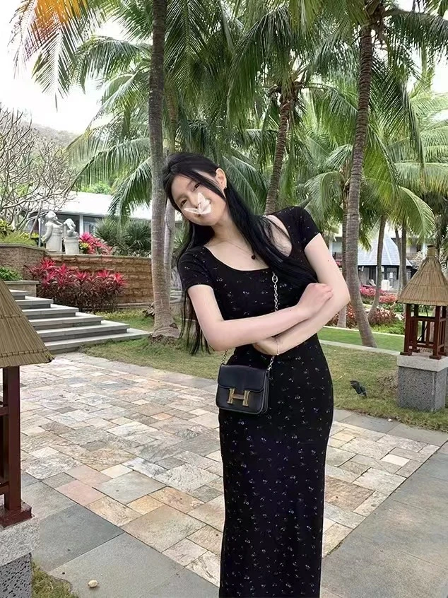 随机连衣裙一件