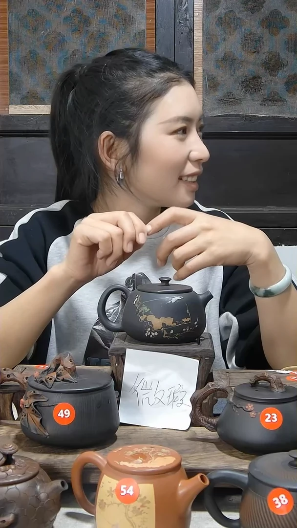 【闪购商品】陶瓷微瑕刻填壶