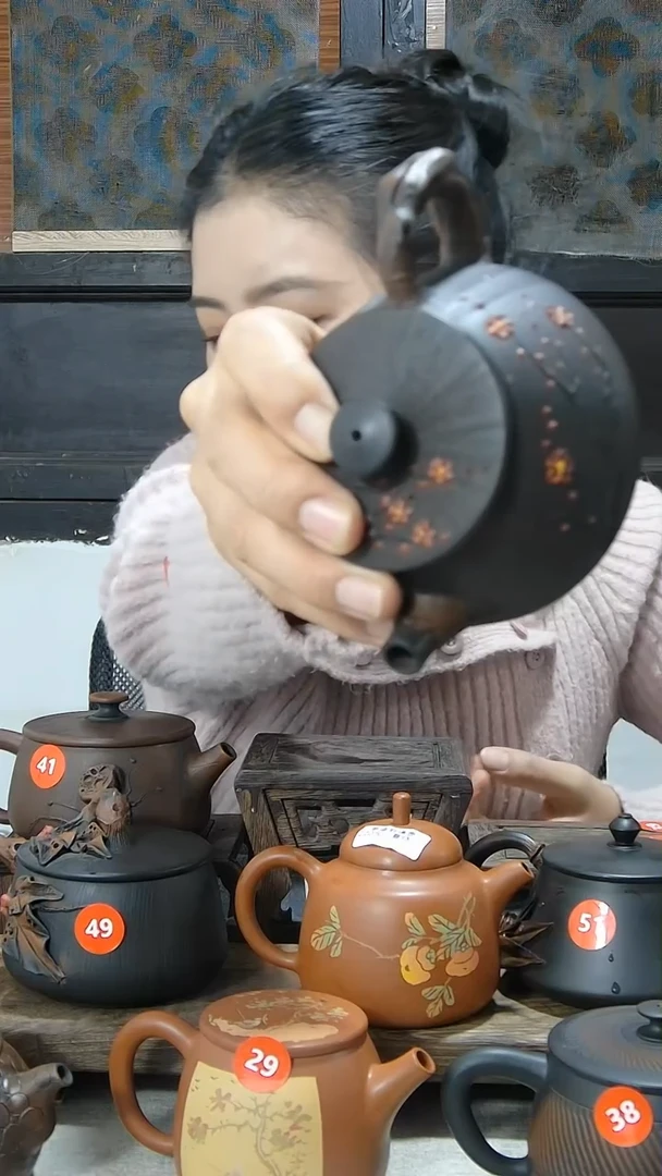 【闪购商品】陶瓷微微瑕梅花壶05