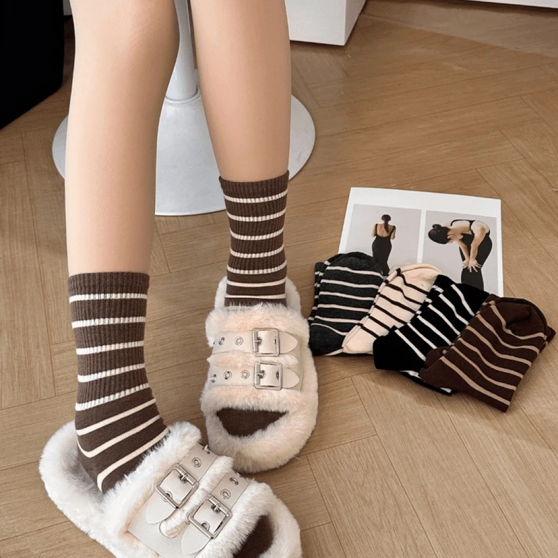 黑白条纹袜网红韩版时尚ins潮袜秋冬保暖春秋女袜透气堆堆中筒袜