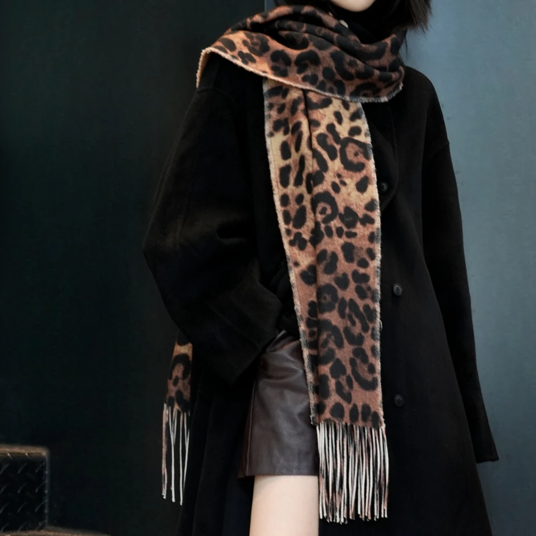 【旷野】Z·R上品屋 雅丹风个性豹纹流苏毛边针织围巾
