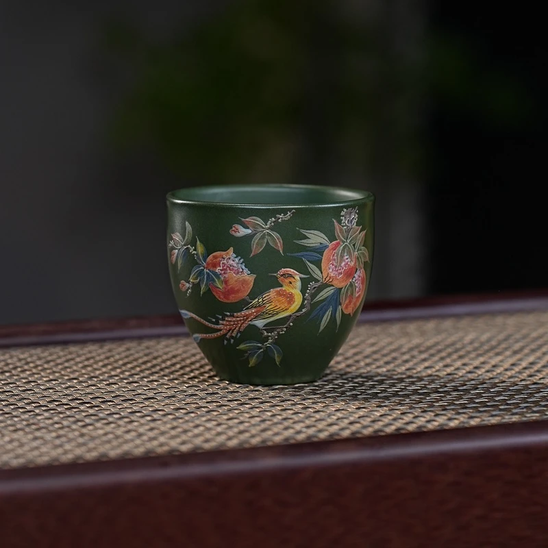 宜兴紫砂茶具 原矿绿泥泥料堆绘石榴花鸟主人杯品茗杯 A1067