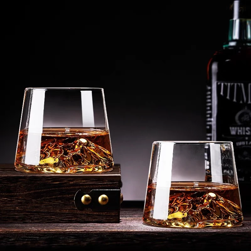 威士忌酒杯奢水晶玻璃洋酒杯啤酒家用高档创意观山古典杯子高级感
