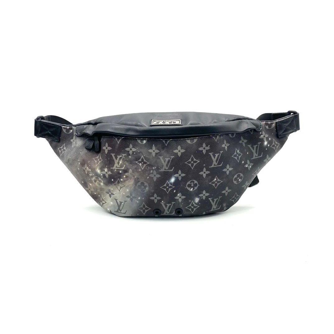 99新 LouisVuitton/路易威登 超限量星空胸包 尺寸47/20