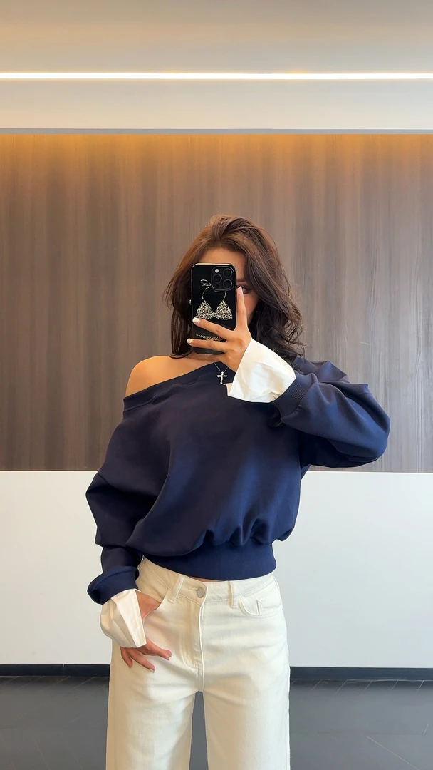 【Aliu自制】设计感拼接袖口斜肩卫衣女秋新款小众休闲短款宽松上衣