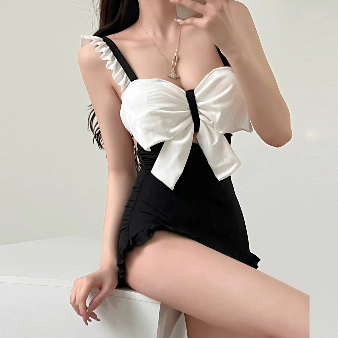 水姿漾泳衣女款游泳专用温泉泳装比基尼纯欲性感超仙ins露背高级