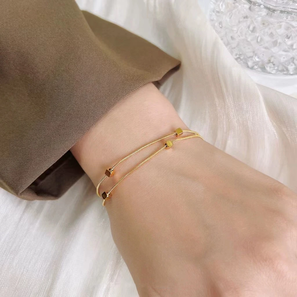 钛钢手链   设计师款气质时尚百搭个性手链小众ins简约轻奢多层