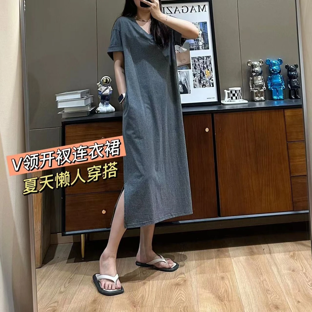 【K姐简约定制】纯色V领休闲宽松显瘦裙边开叉女短袖连衣裙D837