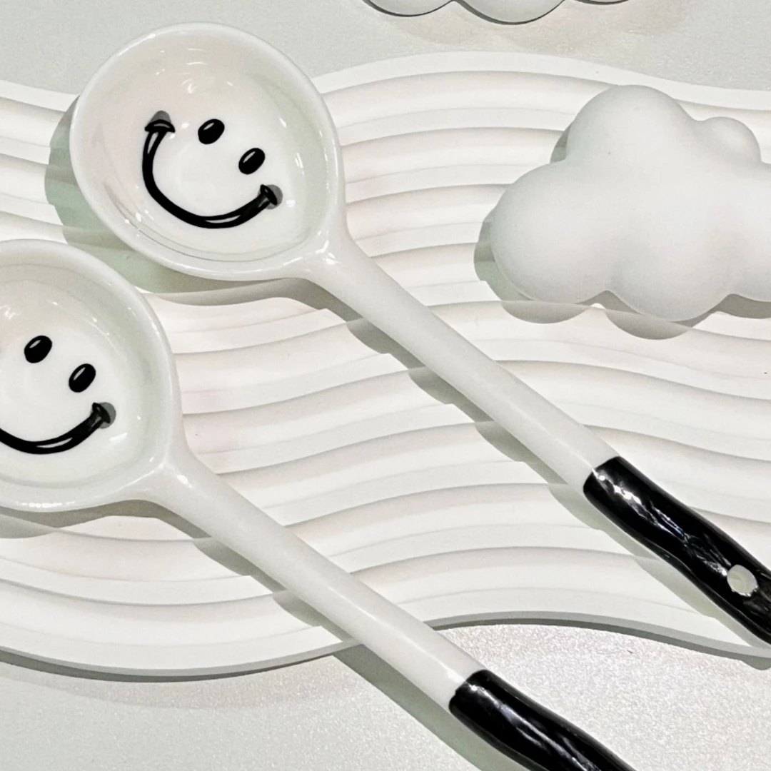 陶瓷勺子调羹笑脸勺长柄饭勺家用高颜值可爱汤勺一人食北欧风勺子
