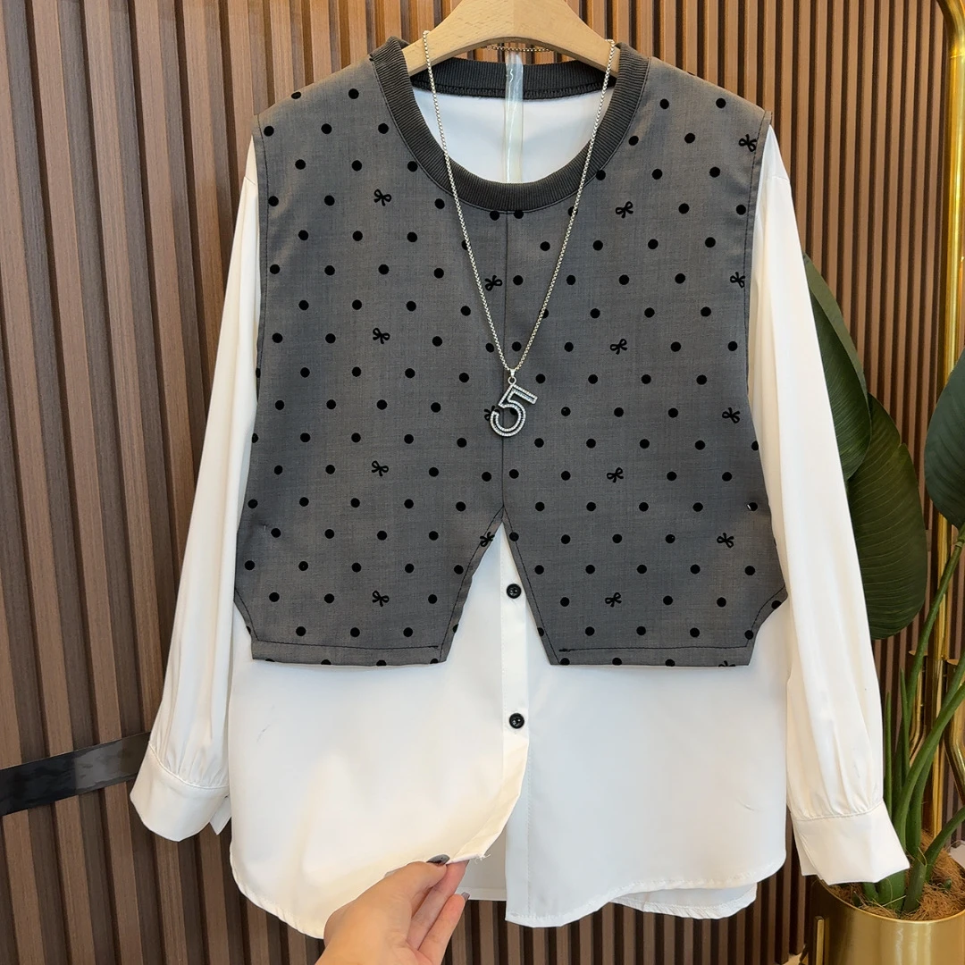 大码女装圆领拼接点点马甲假两件长袖上衣胖妹妹秋季款休闲小衫