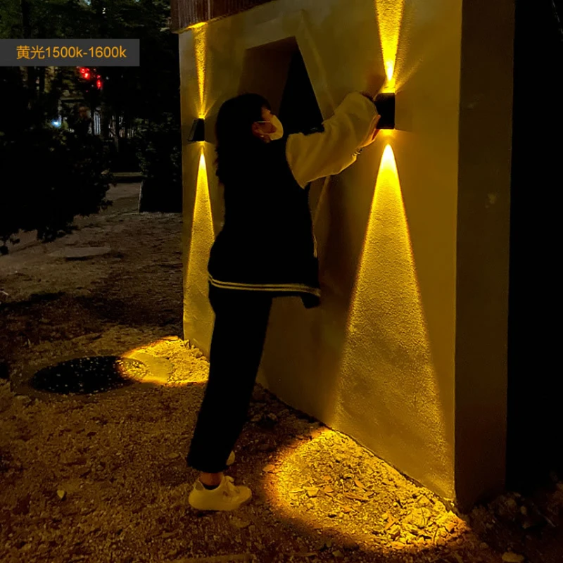 太阳能洗墙灯户外壁灯围墙院子双向发光射灯LED防雨简易安装壁灯