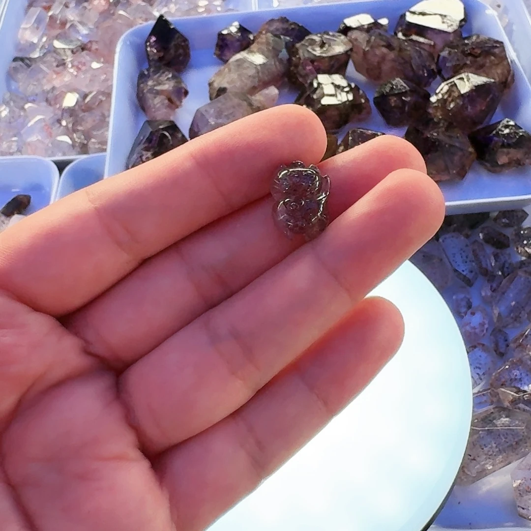 水晶超七小猫未镶嵌一****?