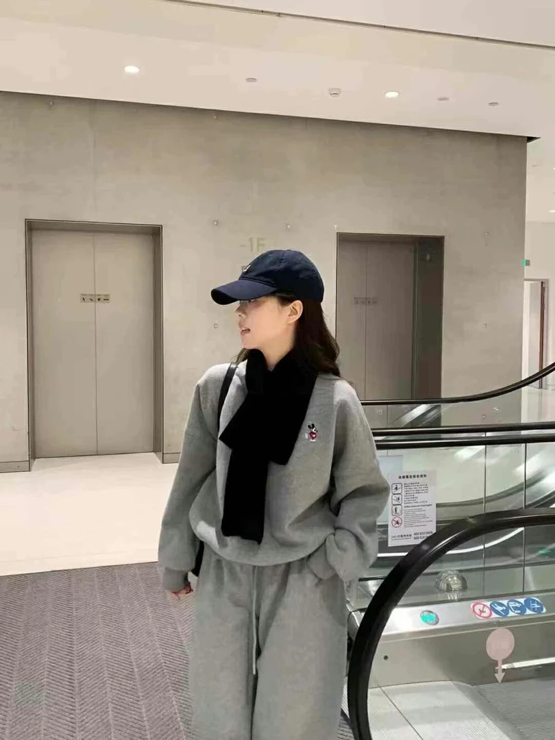 2024新款加绒加厚慵懒风运动服套装女宽松圆领卫衣卫裤学生三件套