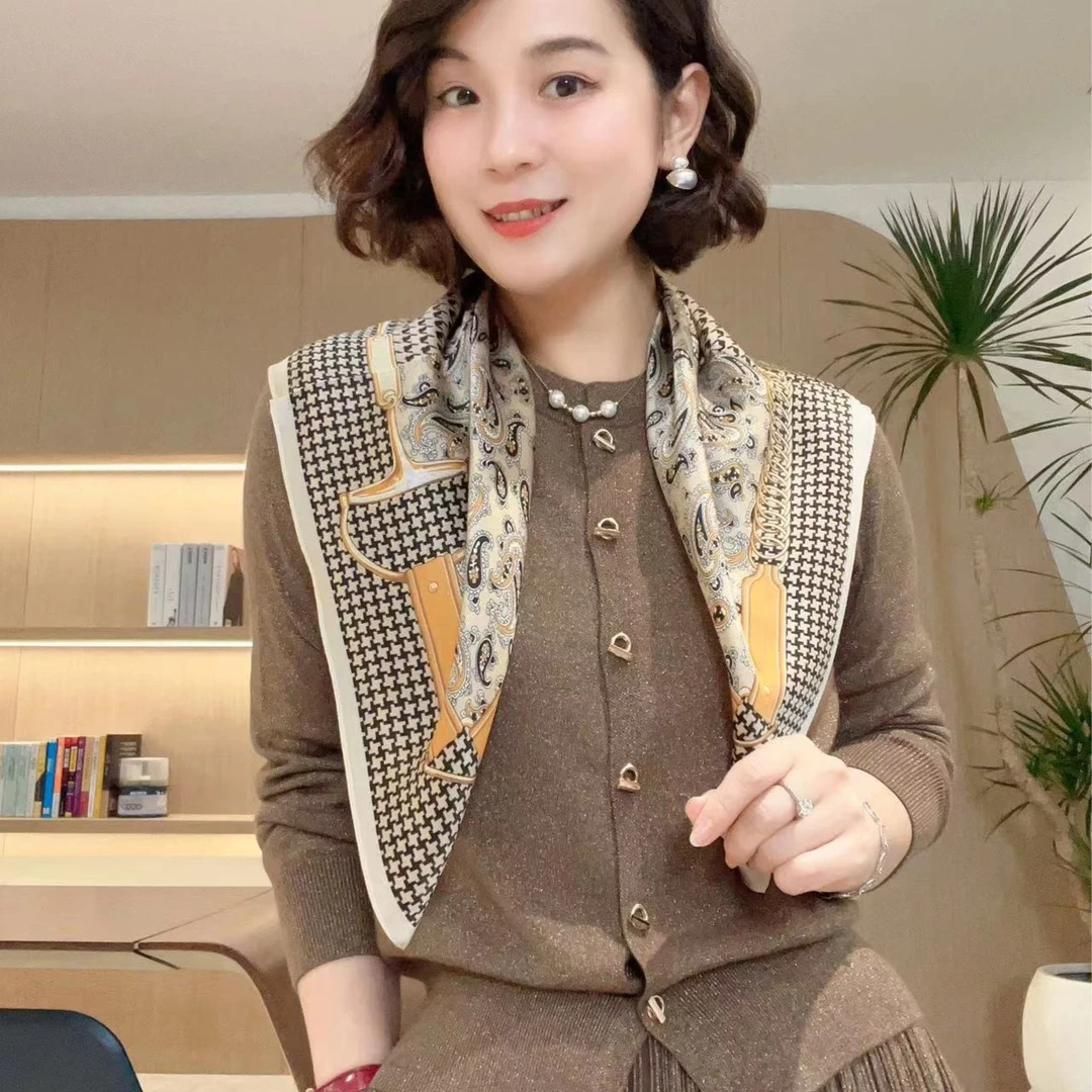 LVMU/吕木长袖圆领金属卡扣款针织衫#DQ5956开衫毛衣时尚休闲