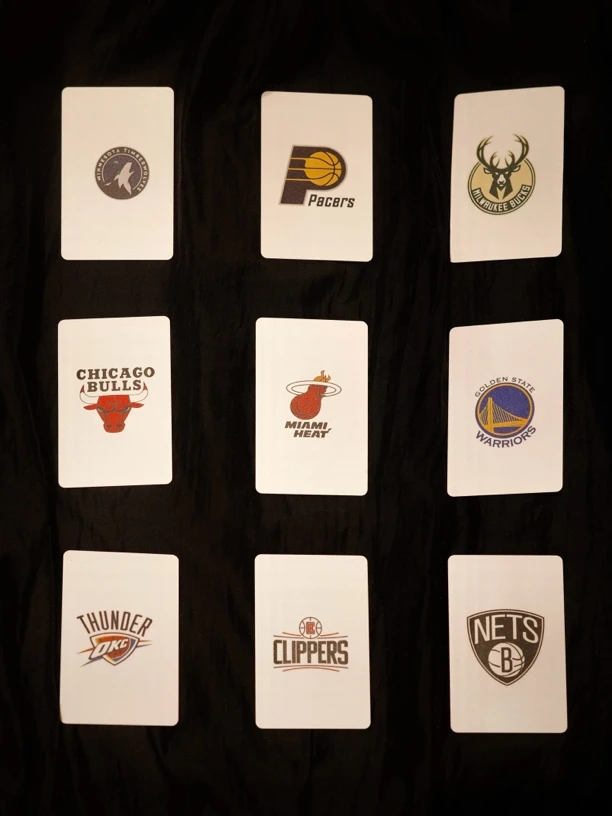 精美球星卡随机队伍对对碰1手 未成年禁止下单