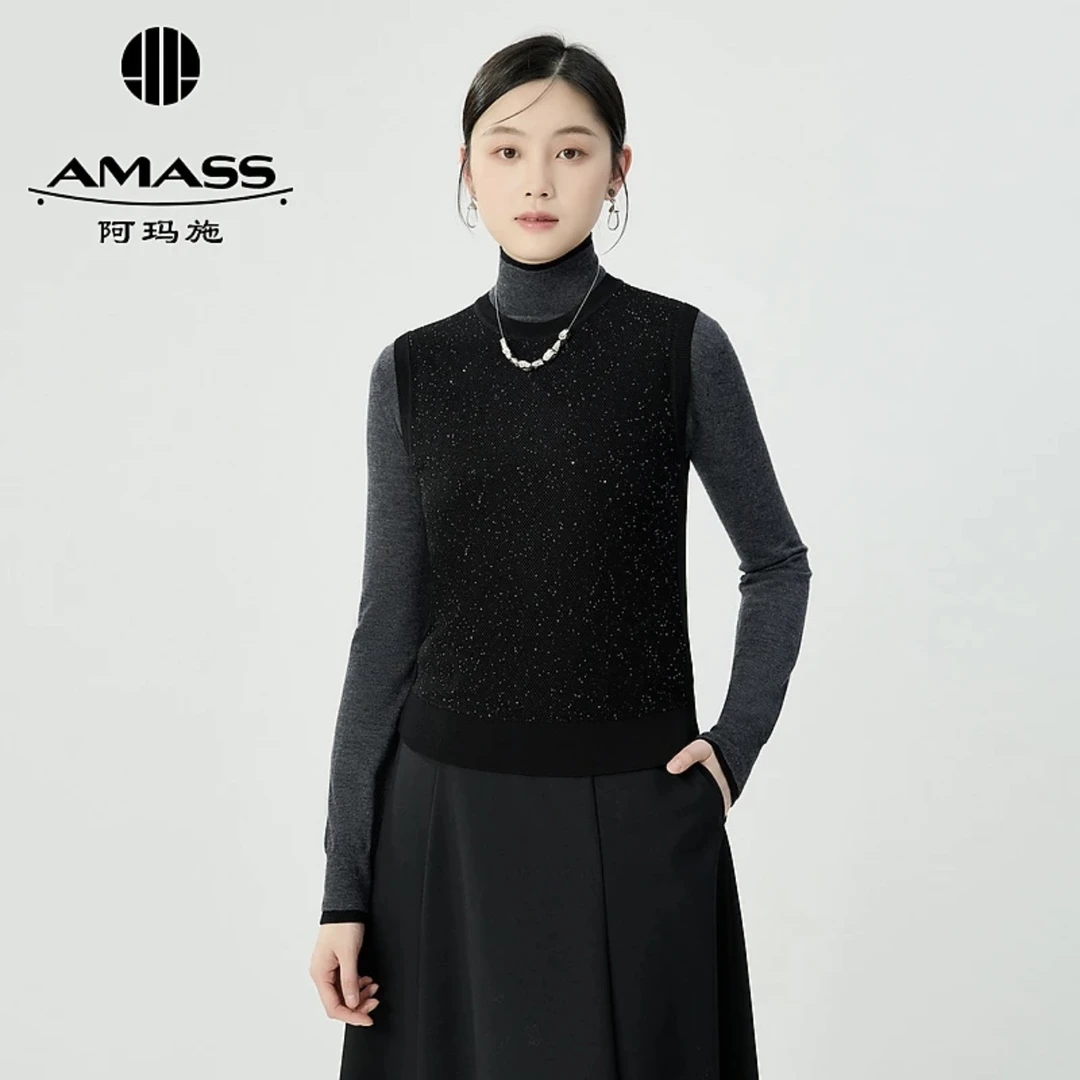 阿玛施AMASS新款时尚造型镂空亮片圆领无袖套头针织马甲女538015