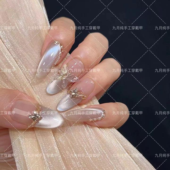 【枯叶蝶】手工穿戴甲片秋冬爆款绵密猫眼蝴蝶高级感美甲贴片.