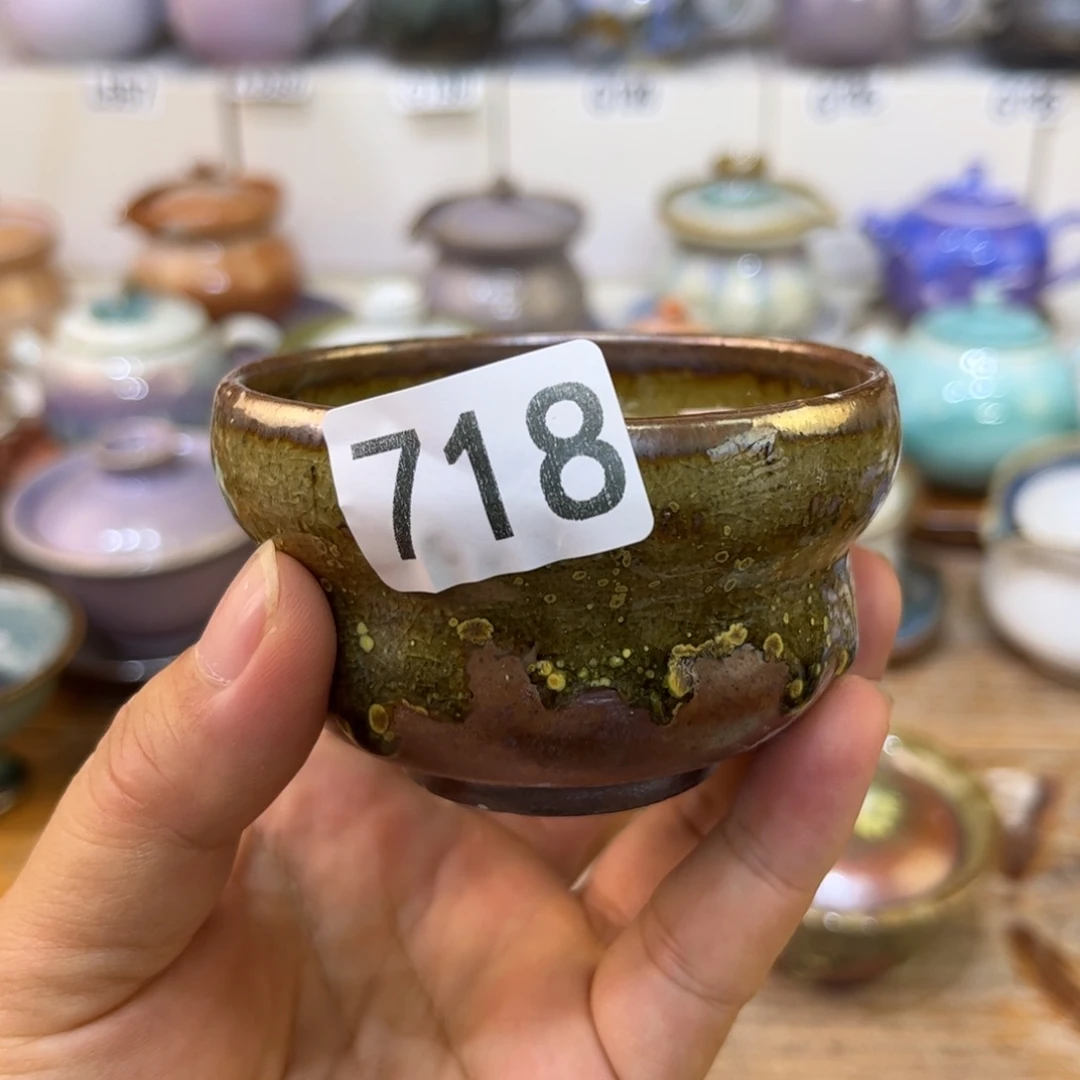 白泥茶杯?**.陶瓷艺术