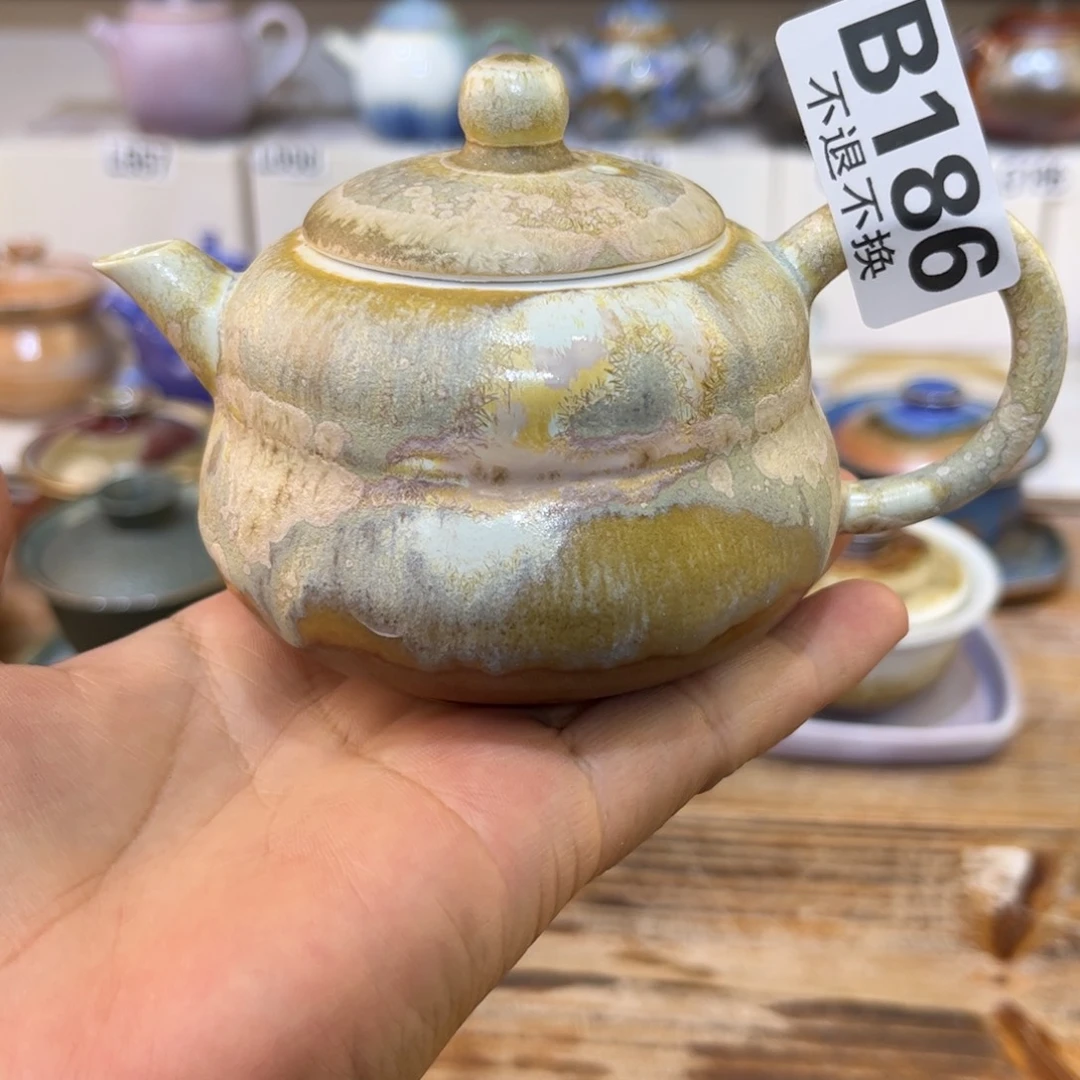 白泥茶杯陶瓷艺术