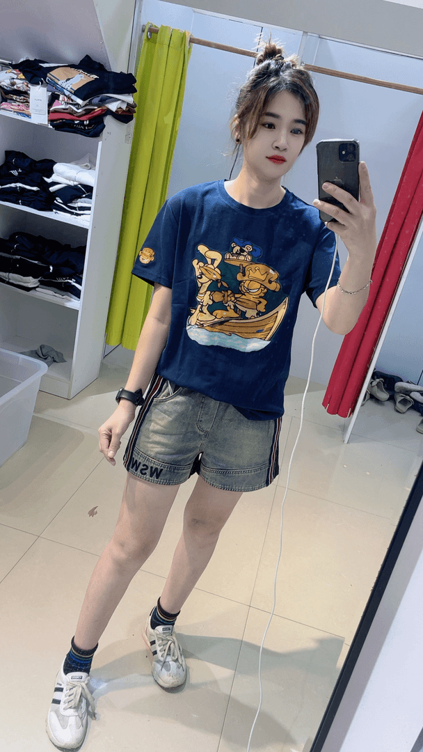 艳艳家的正肩上衣