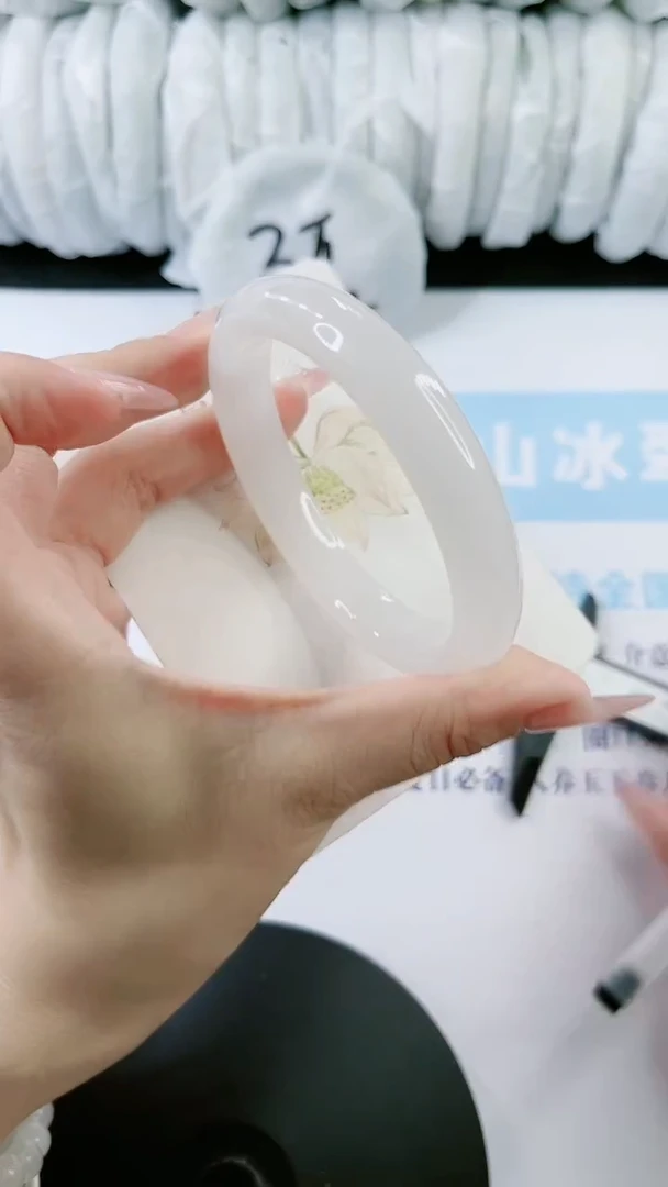 【闪购商品】石英质玉手镯未镶嵌1000486669-62