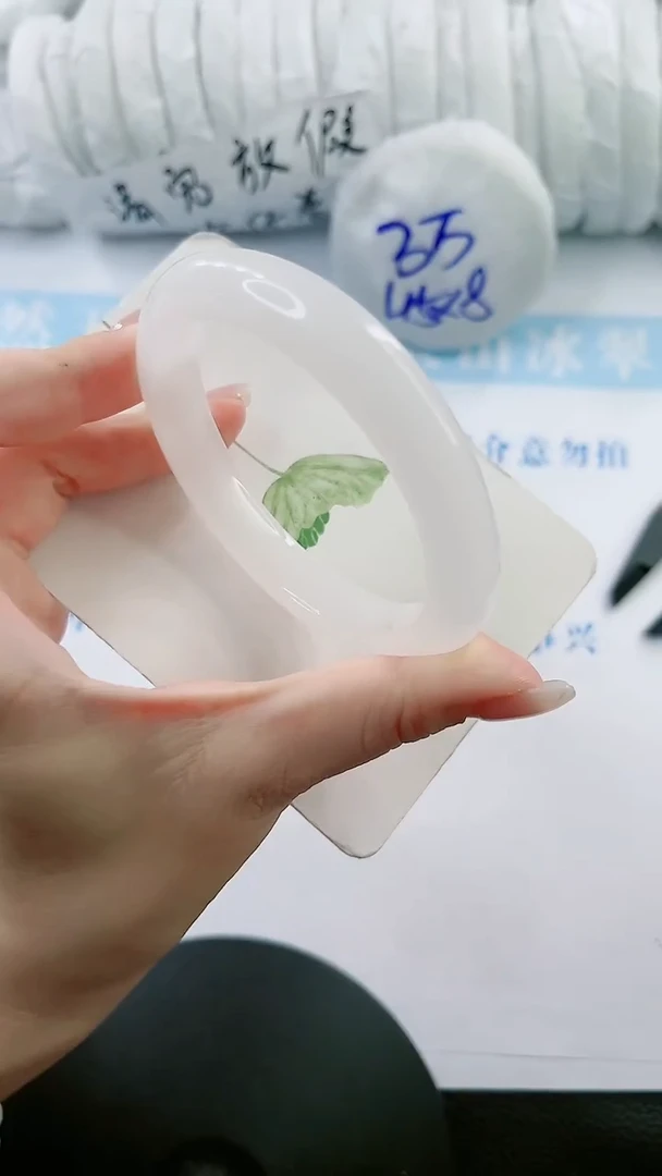 【闪购商品】石英质玉手镯未镶嵌0145075422-60多样性发货