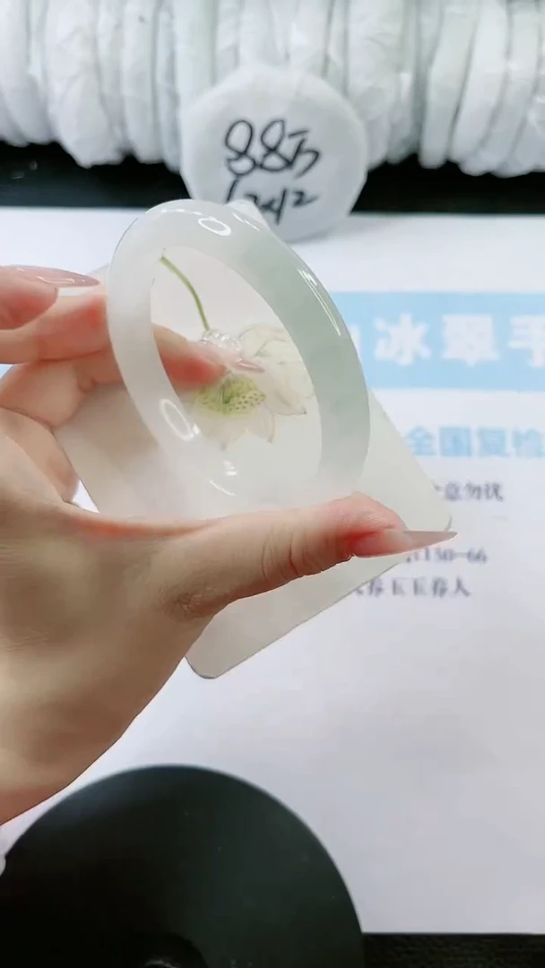 【闪购商品】石英质玉手镯未镶嵌0463661448-62