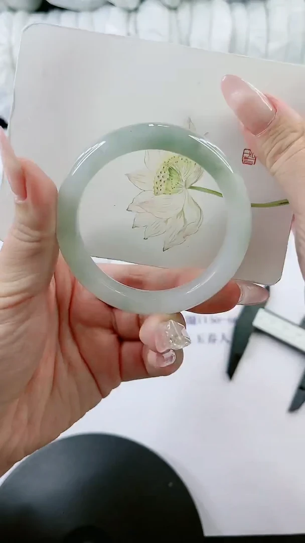 【闪购商品】石英质玉手镯未镶嵌0564147981-52