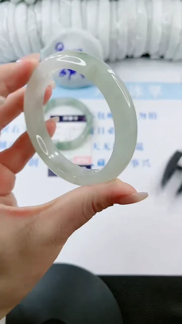 【闪购商品】石英质玉手镯未镶嵌0698986688-56多样性发货