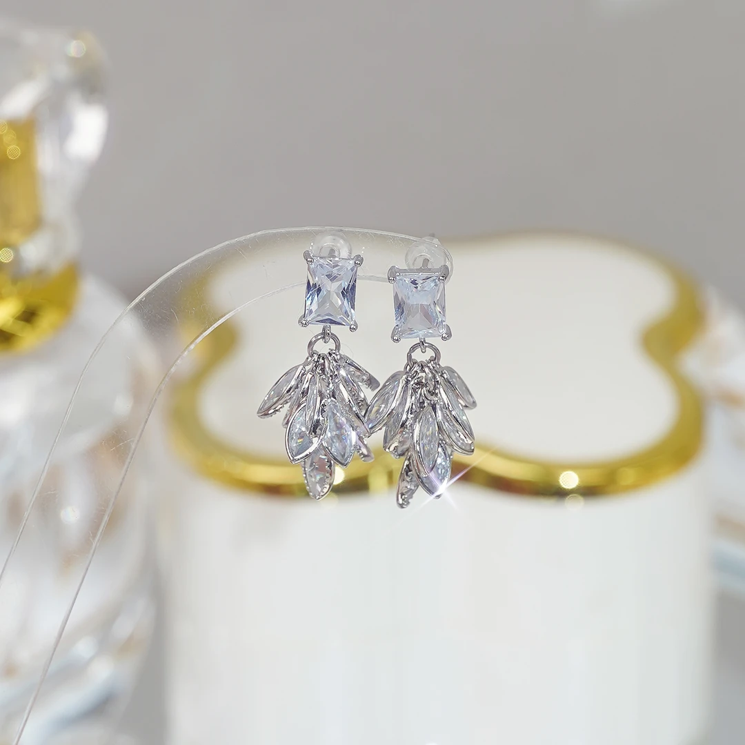 铜合金合成锆石耳饰 万事顺穗  麦穗耳环银色精致简约高级百搭