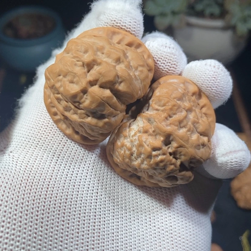 【闪购商品】文玩核桃吊坠吱*周